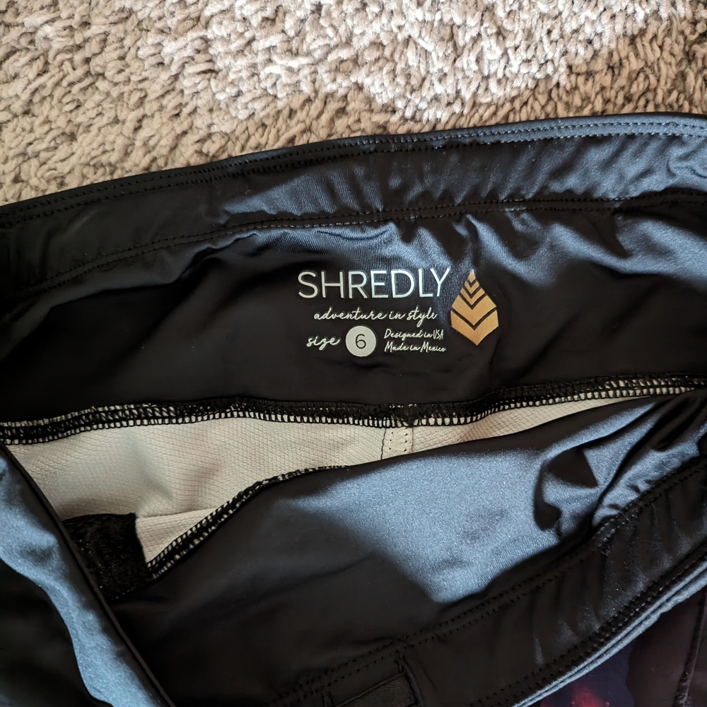 Shredly limitless bike short